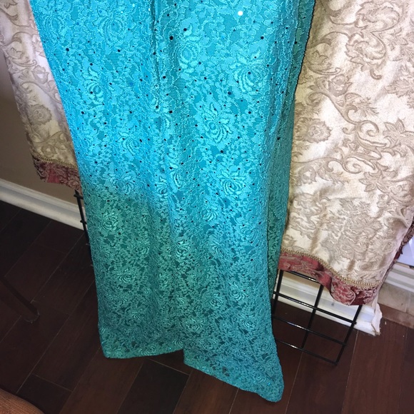 Evening gown size XL - Picture 4 of 5